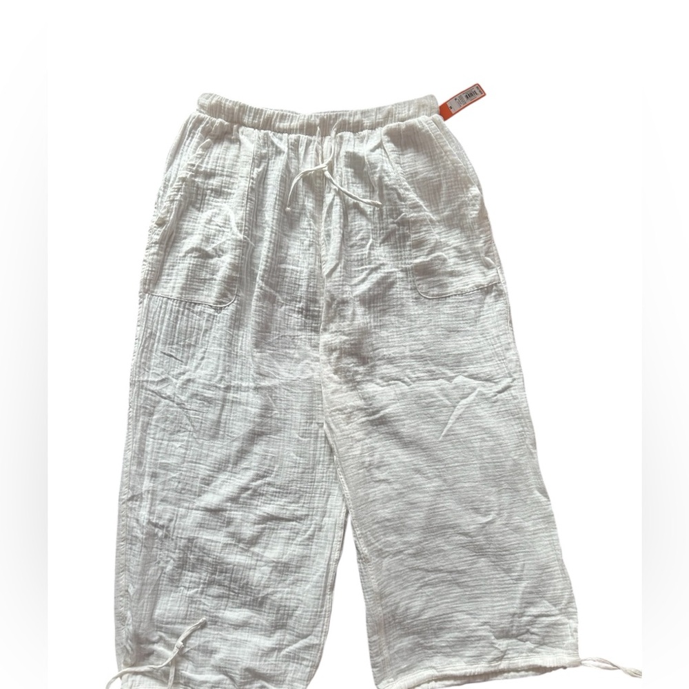 white linen pants